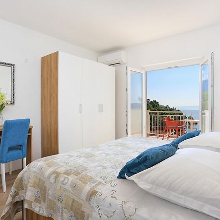 Apartments By The Sea Brela, Makarska - 6688 Habitación foto