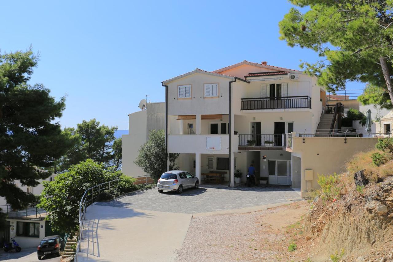 Apartments By The Sea Brela, Makarska - 6688 Exterior foto