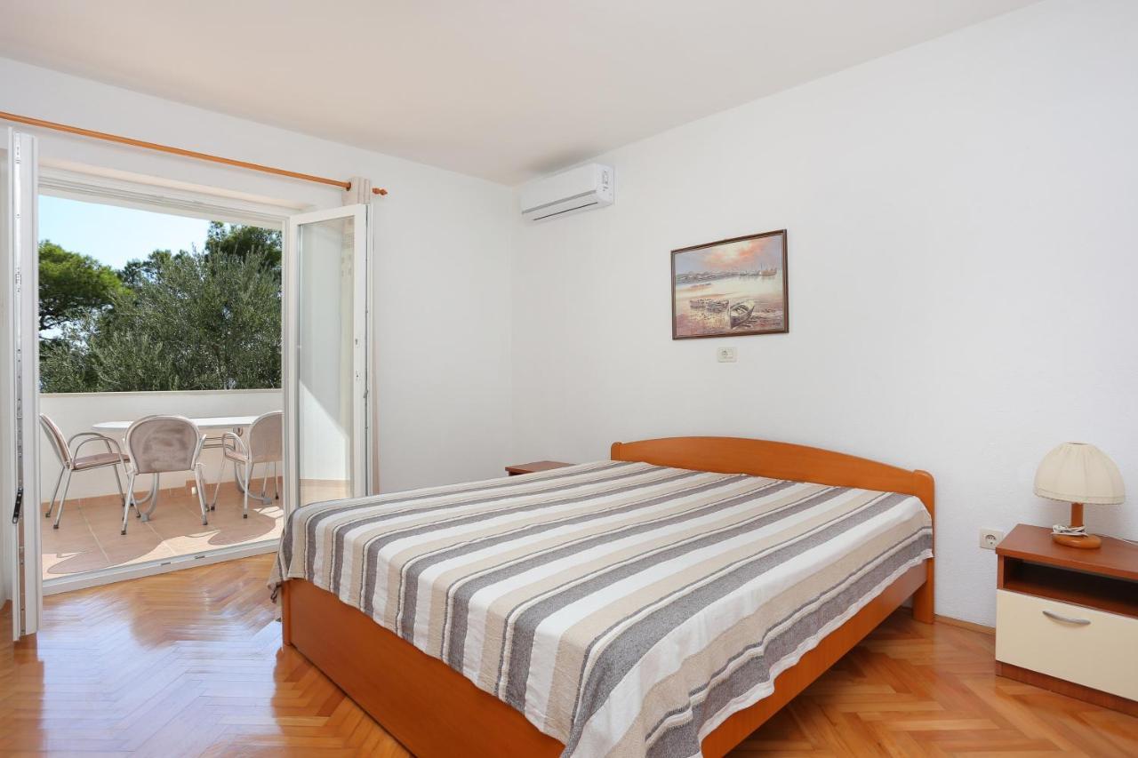 Apartments By The Sea Brela, Makarska - 6688 Exterior foto